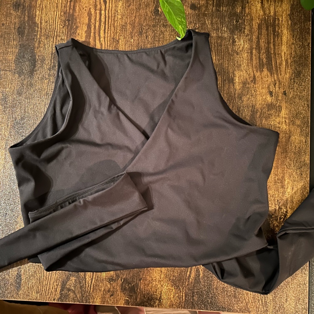 Free Label SATURNA reversible swim top